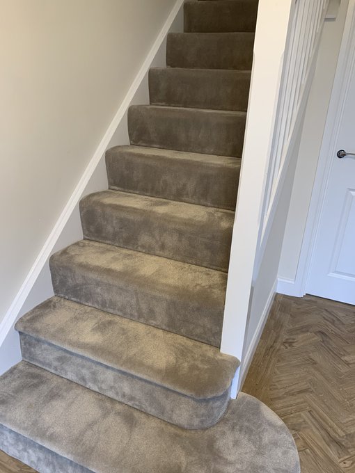 Flooring 4 You Ltd supply and install ITC faux silk carpets like this one on the stairs